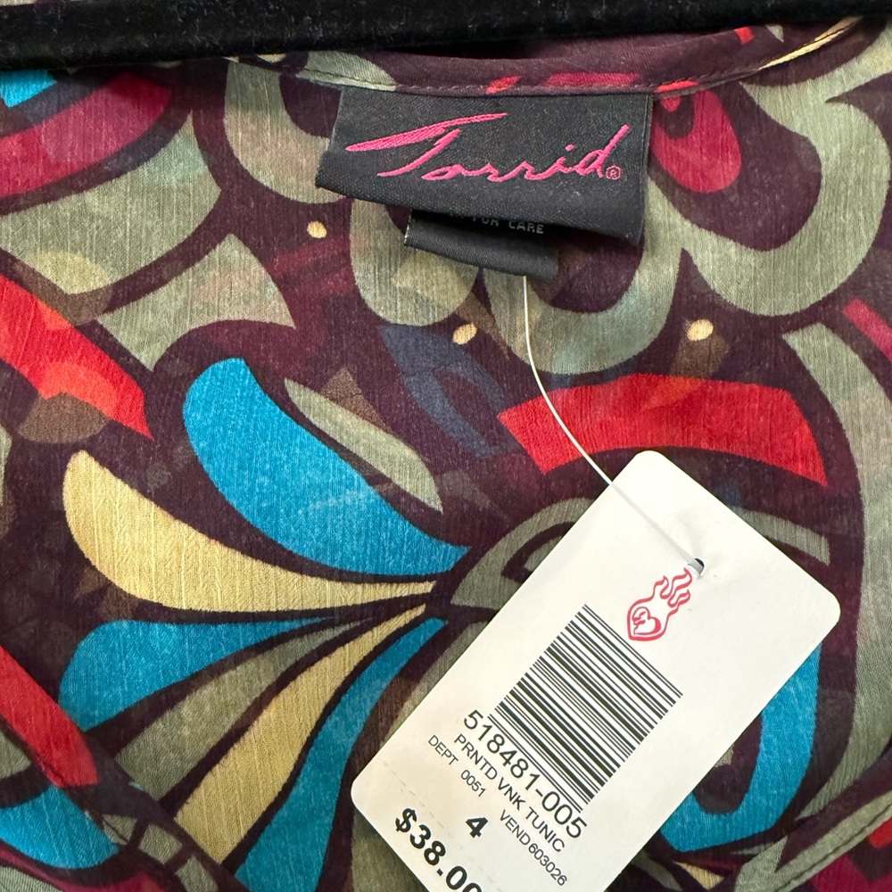 Torrid Plus Size Top - Picture 4 of 7